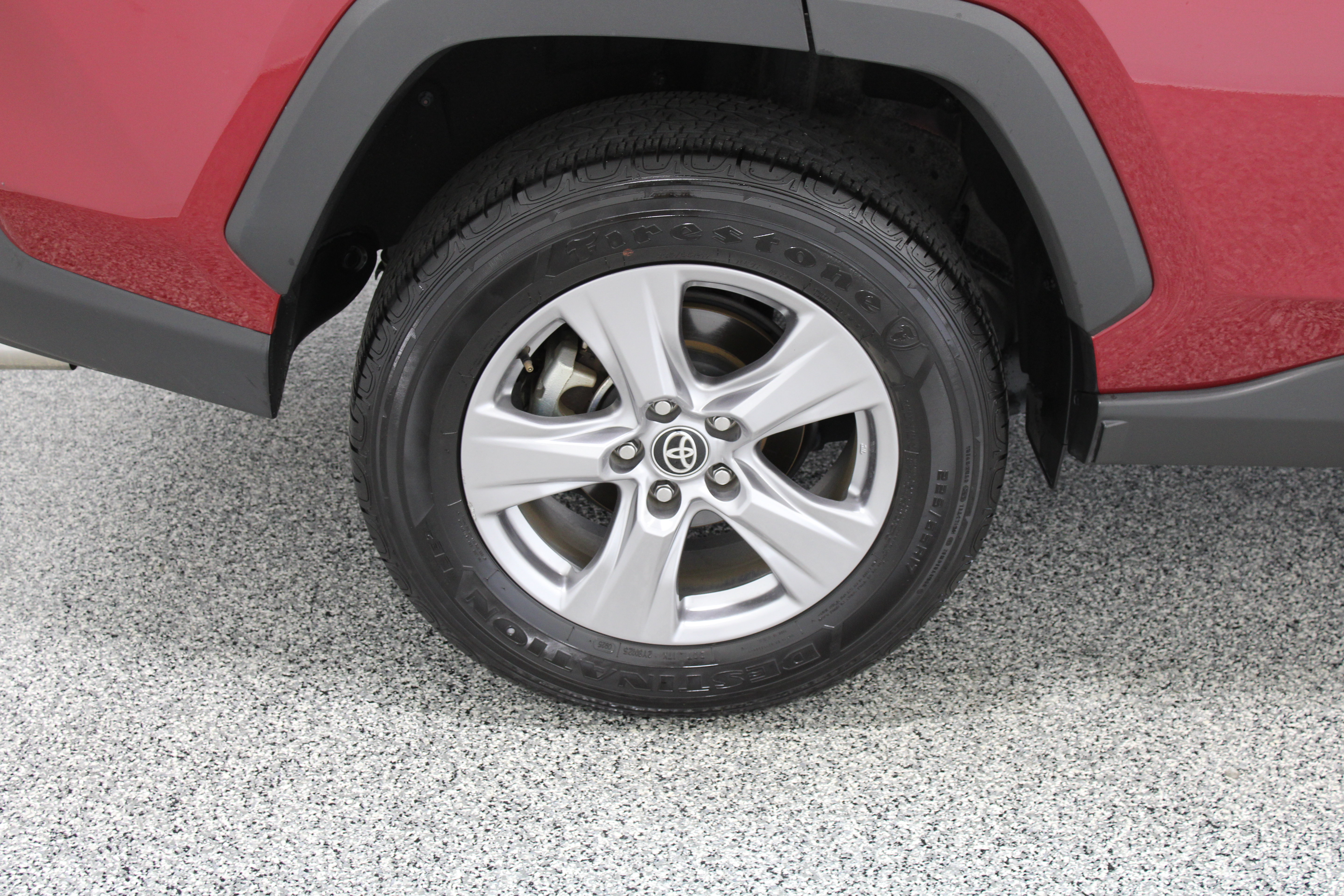Used 2025 Toyota RAV4 XLE FWD image 6