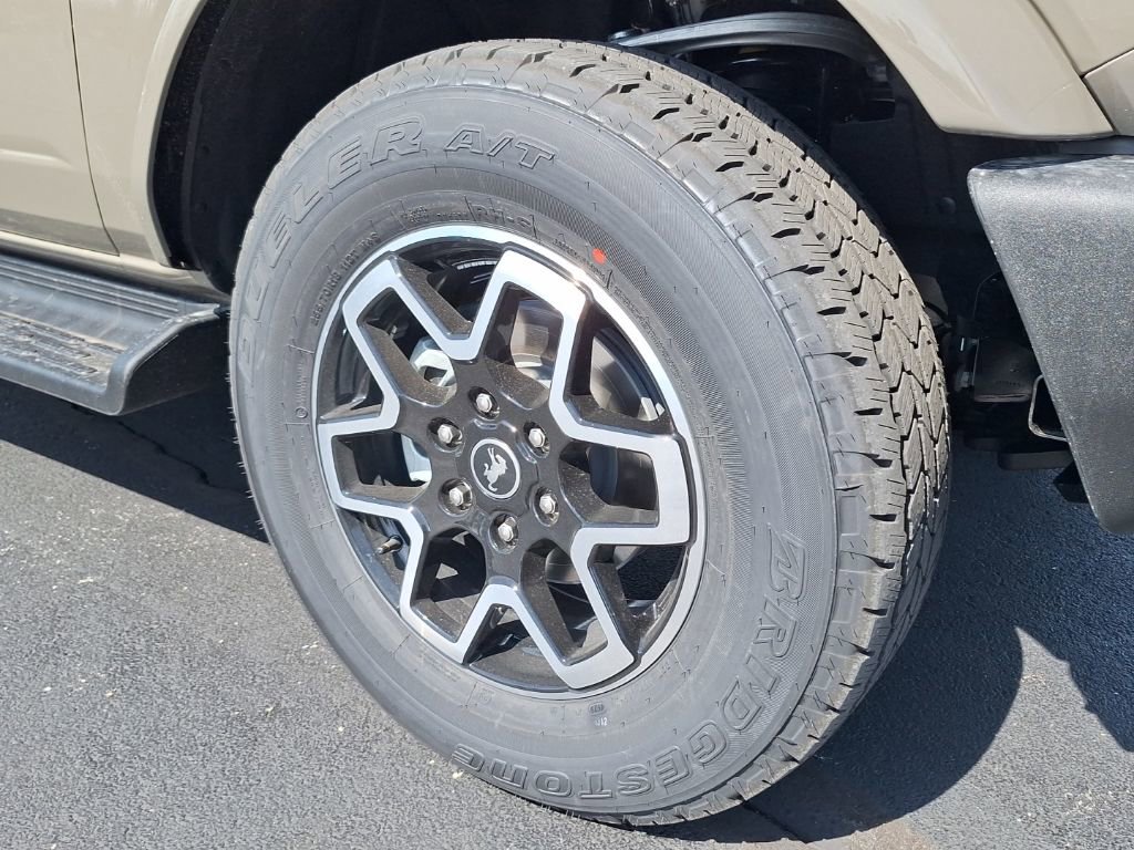 New 2026 Ford Bronco Outer Banks AWD/4WD image 23
