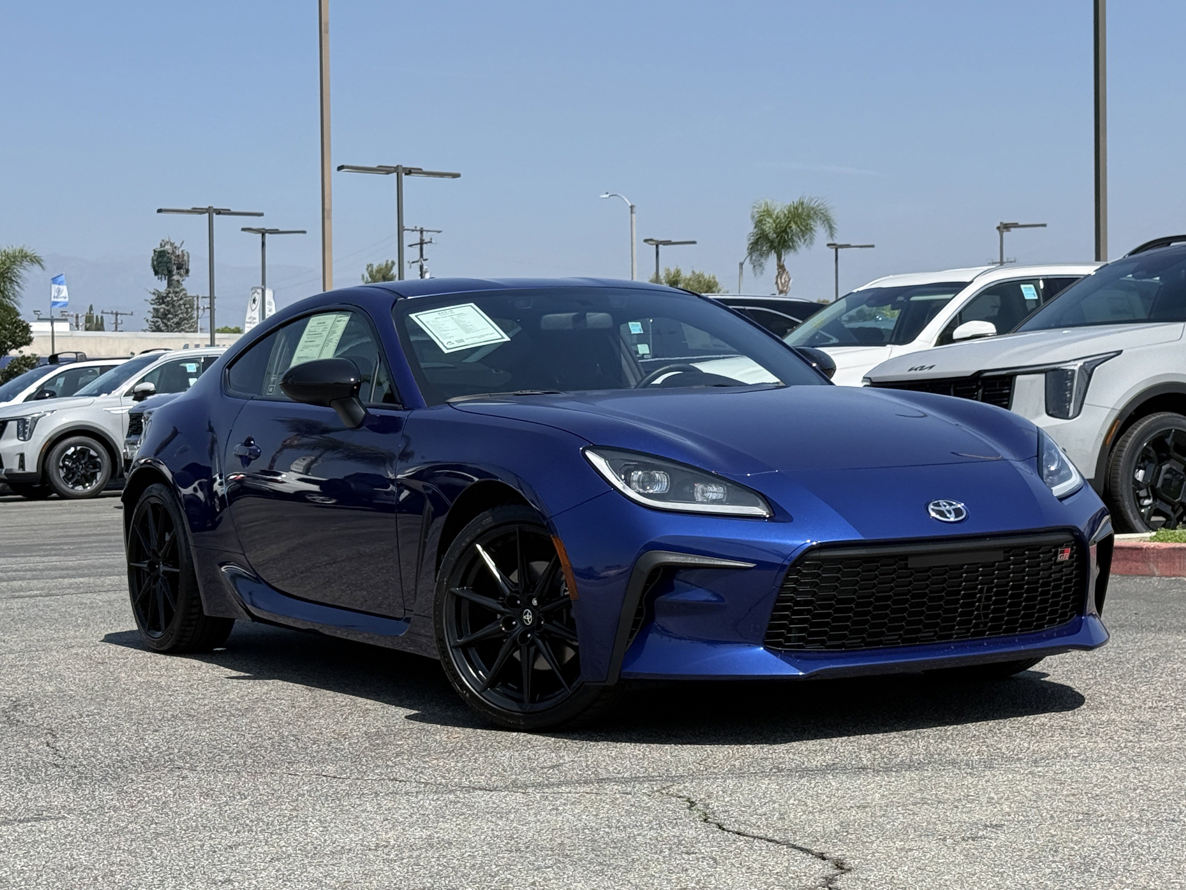 Used 2023 Toyota GR86 Premium w/ ALL Weather Mat Package (TMS) image 2