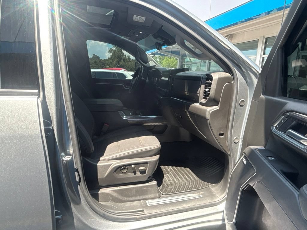 Used 2025 Chevrolet Silverado 2500 LTZ w/ Trail Boss Package AWD/4WD image 9