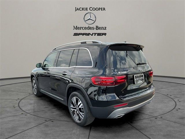 Certified 2025 Mercedes-Benz GLB 250 image 3