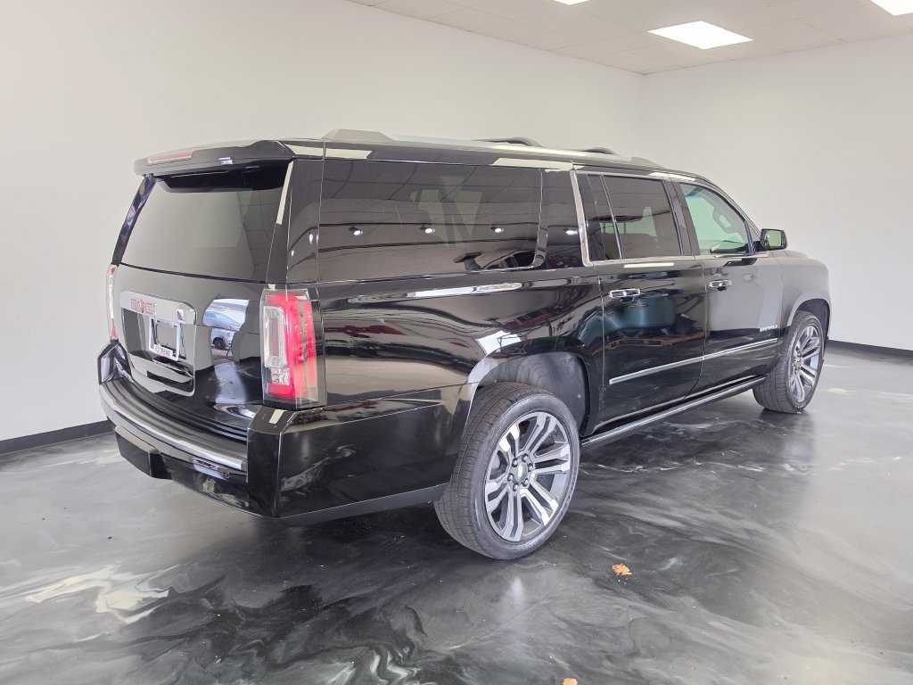 Used 2018 GMC Yukon XL Denali w/ Open Road Package AWD/4WD image 31