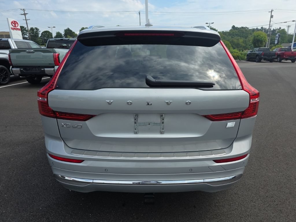 Used 2022 Volvo XC60 T8 Inscription w/ Advanced Package AWD/4WD image 5