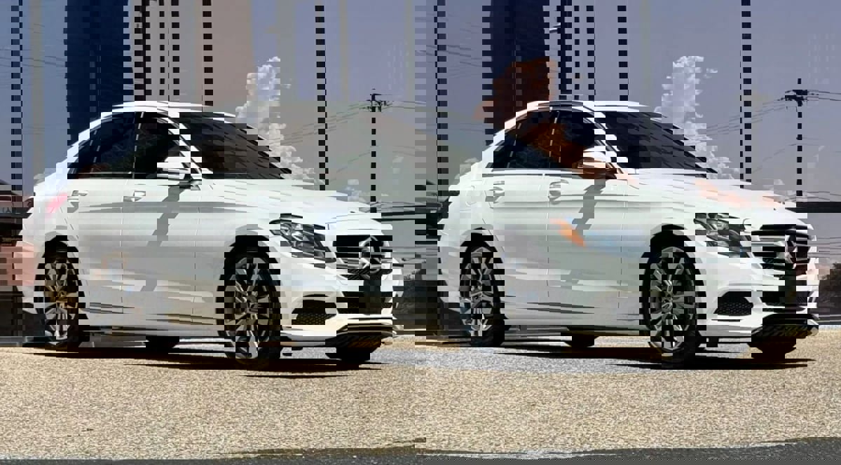 Used 2018 Mercedes-Benz C 300 Sedan w/ Premium Package image 20