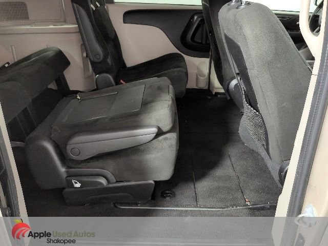 Used 2016 Dodge Grand Caravan SXT FWD image 36