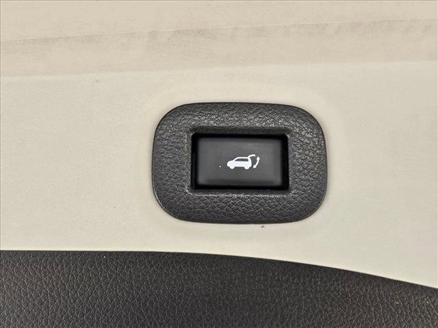 Used 2019 Nissan Rogue SV FWD image 25