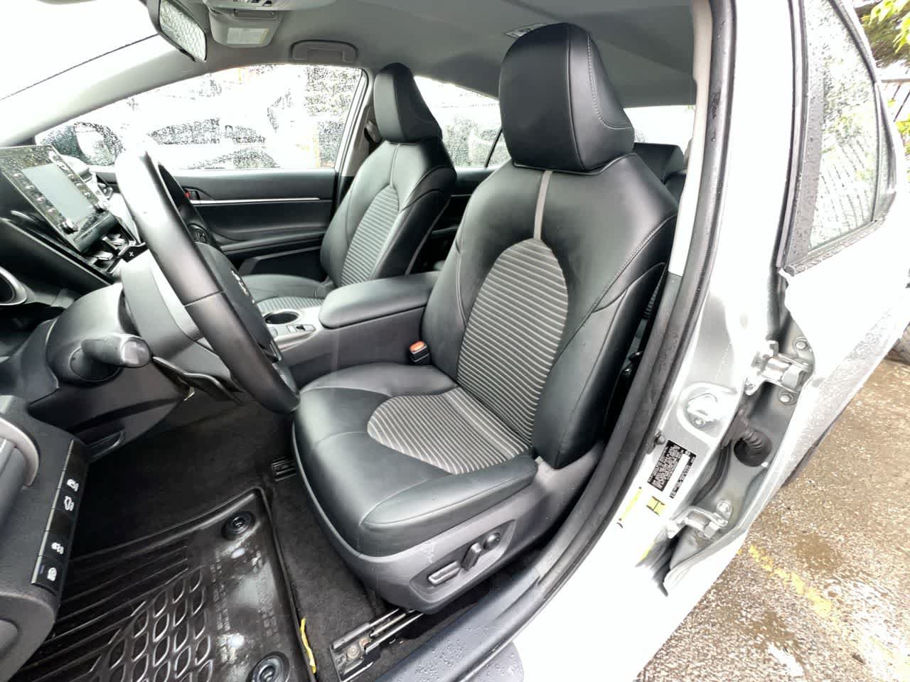 Used 2021 Toyota Camry SE AWD/4WD image 11