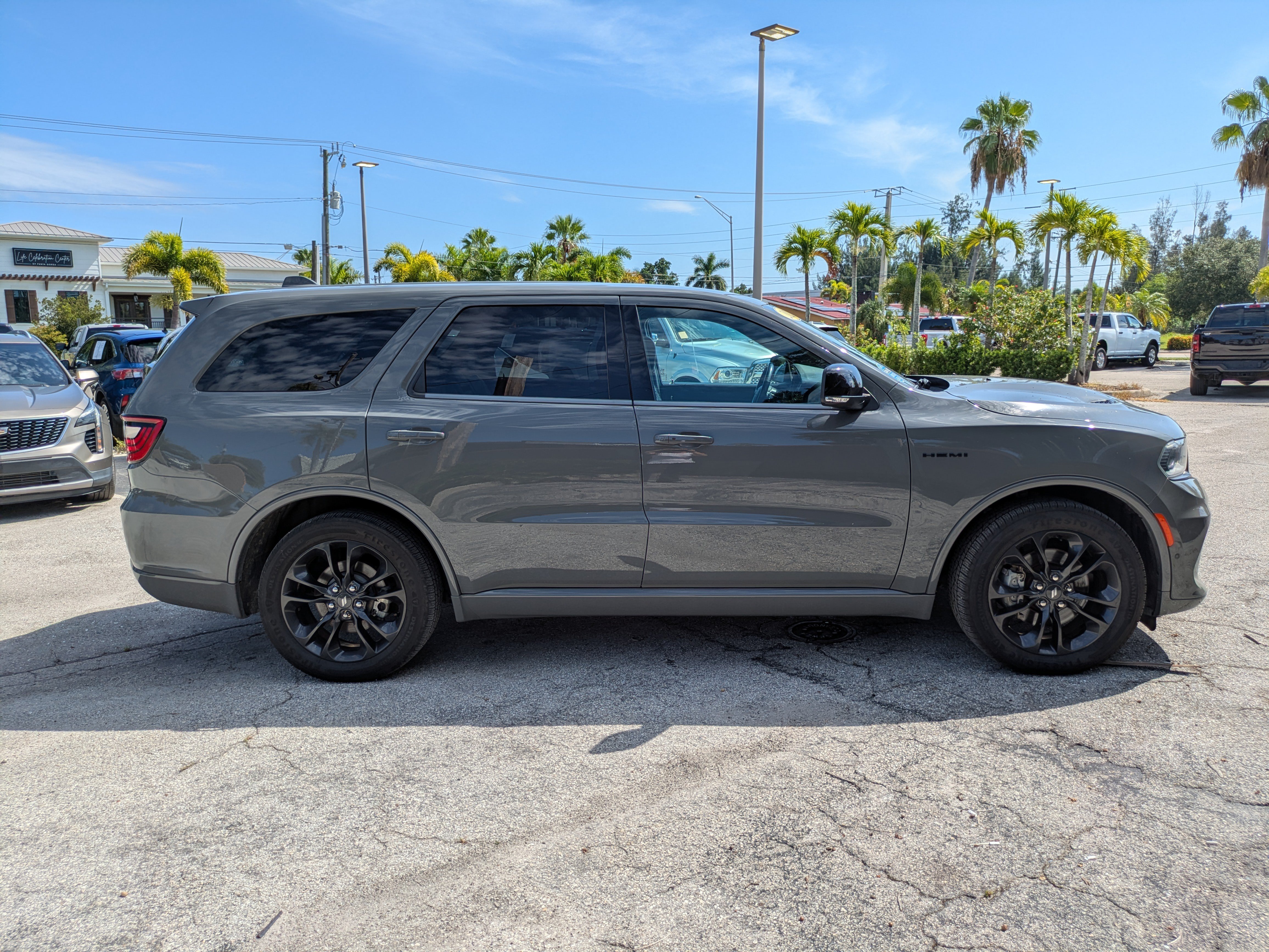 Used 2021 Dodge Durango R/T w/ Blacktop Package RWD image 3