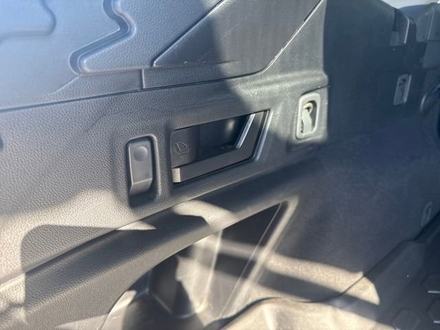 Used 2023 Subaru Outback Onyx Edition image 47