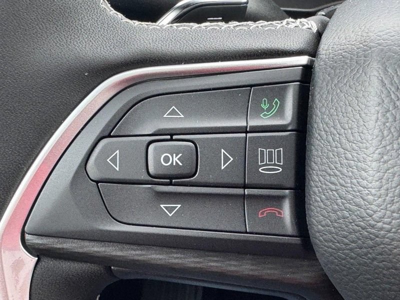 New 2026 Jeep Grand Cherokee Laredo X AWD/4WD image 13