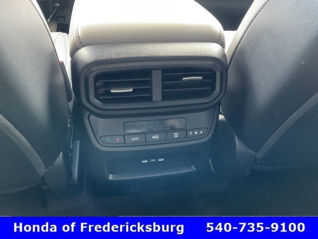 Certified 2025 Honda Pilot Touring image 34