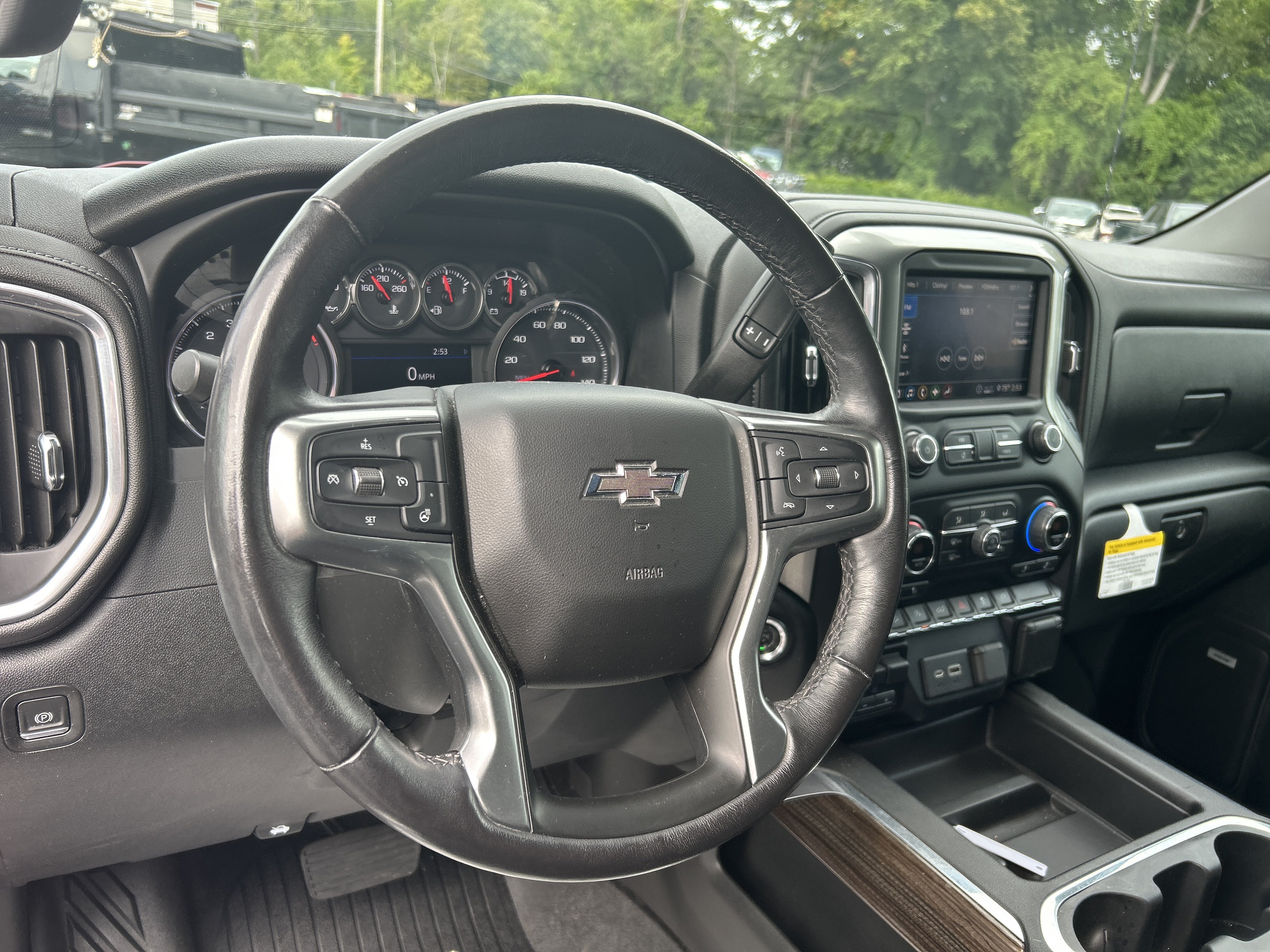 Used 2020 Chevrolet Silverado 1500 LT Trail Boss AWD/4WD image 24