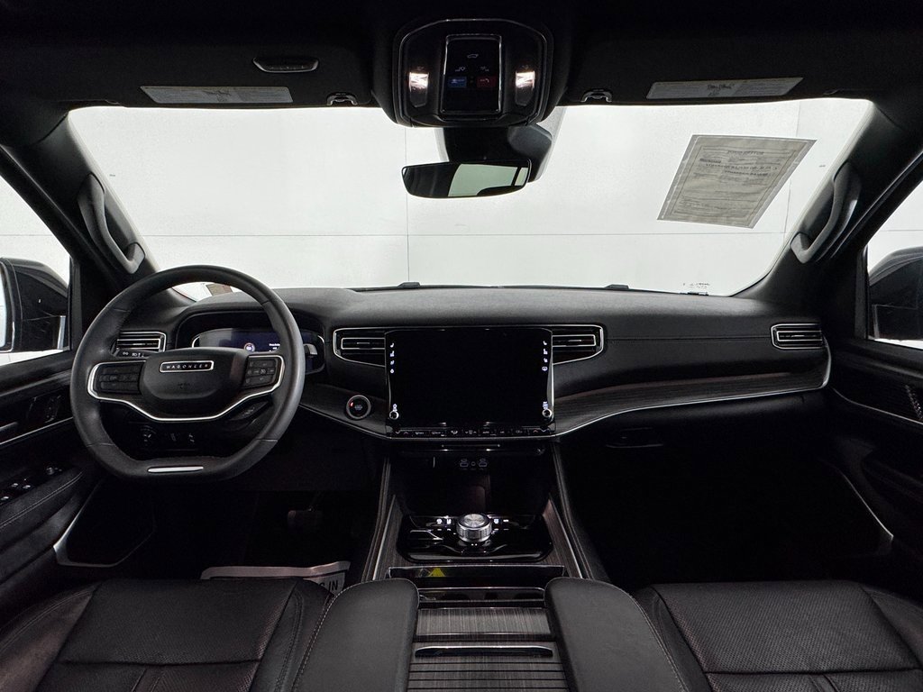 Used 2023 Jeep Wagoneer L Series II image 16