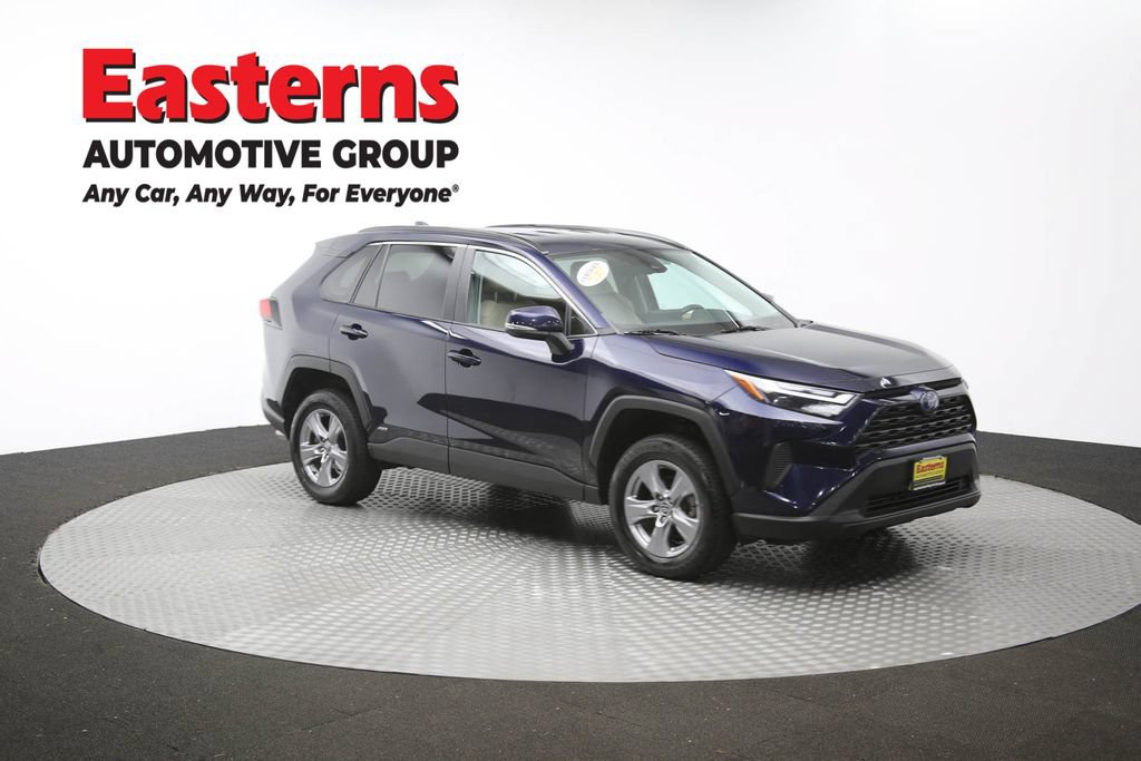 Used 2022 Toyota RAV4 XLE AWD/4WD image 53