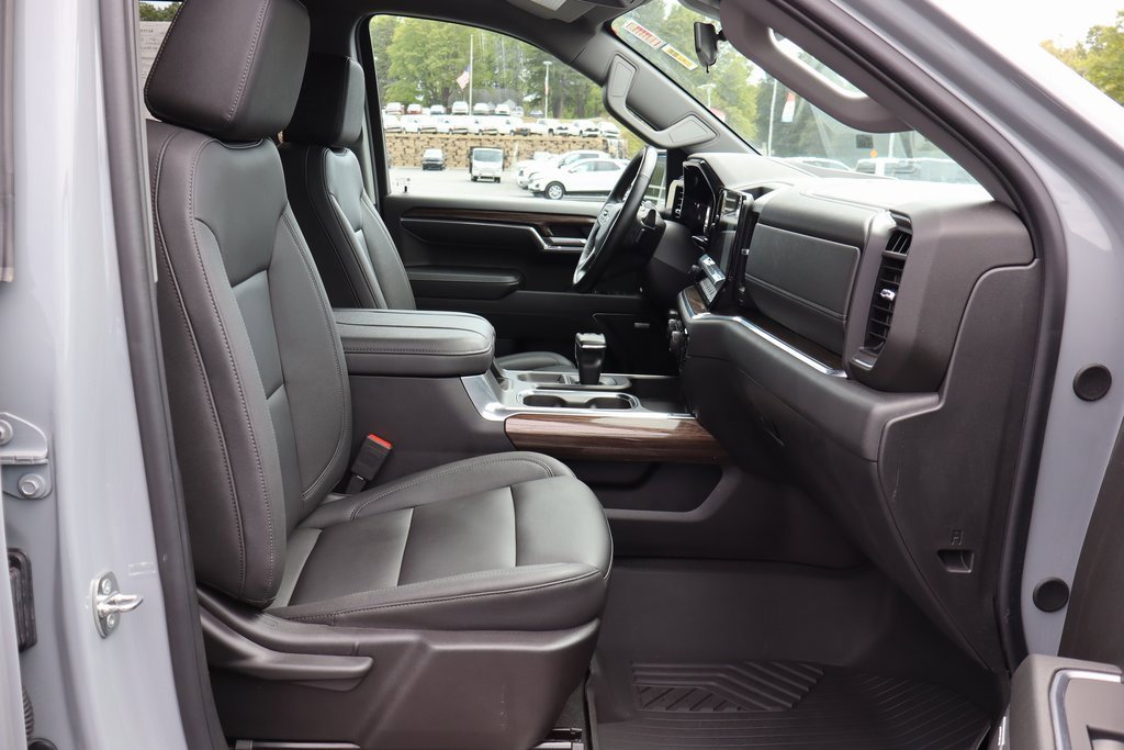 Used 2024 Chevrolet Silverado 1500 LT Trail Boss w/ LT Trail Boss Premium Package image 18