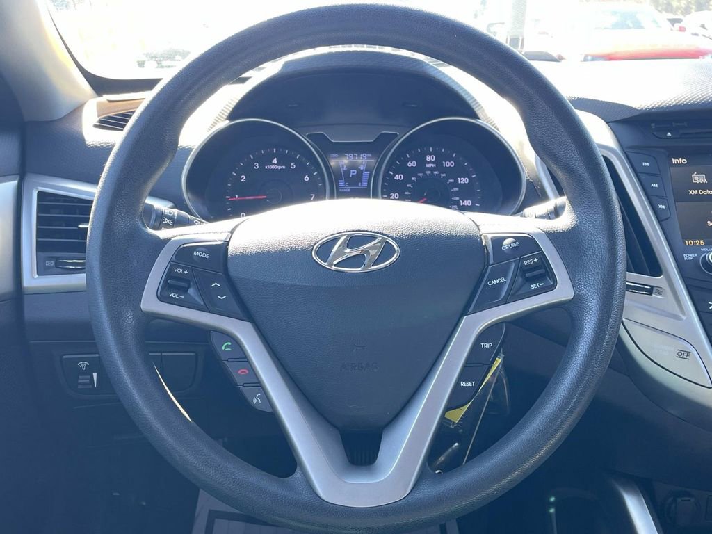 Used 2014 Hyundai Veloster image 24
