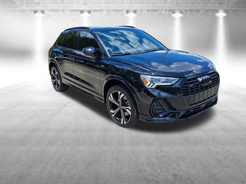Used 2023 Audi Q3 2.0T Premium Plus w/ Premium Plus Package AWD/4WD image 7