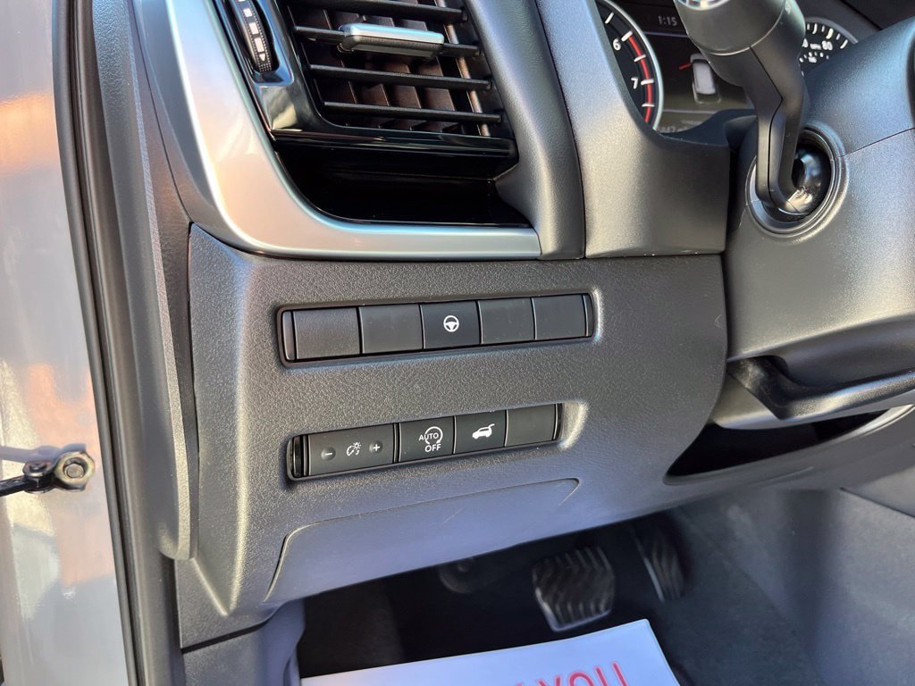 Used 2023 Nissan Rogue SL w/ SL Premium Package FWD image 8
