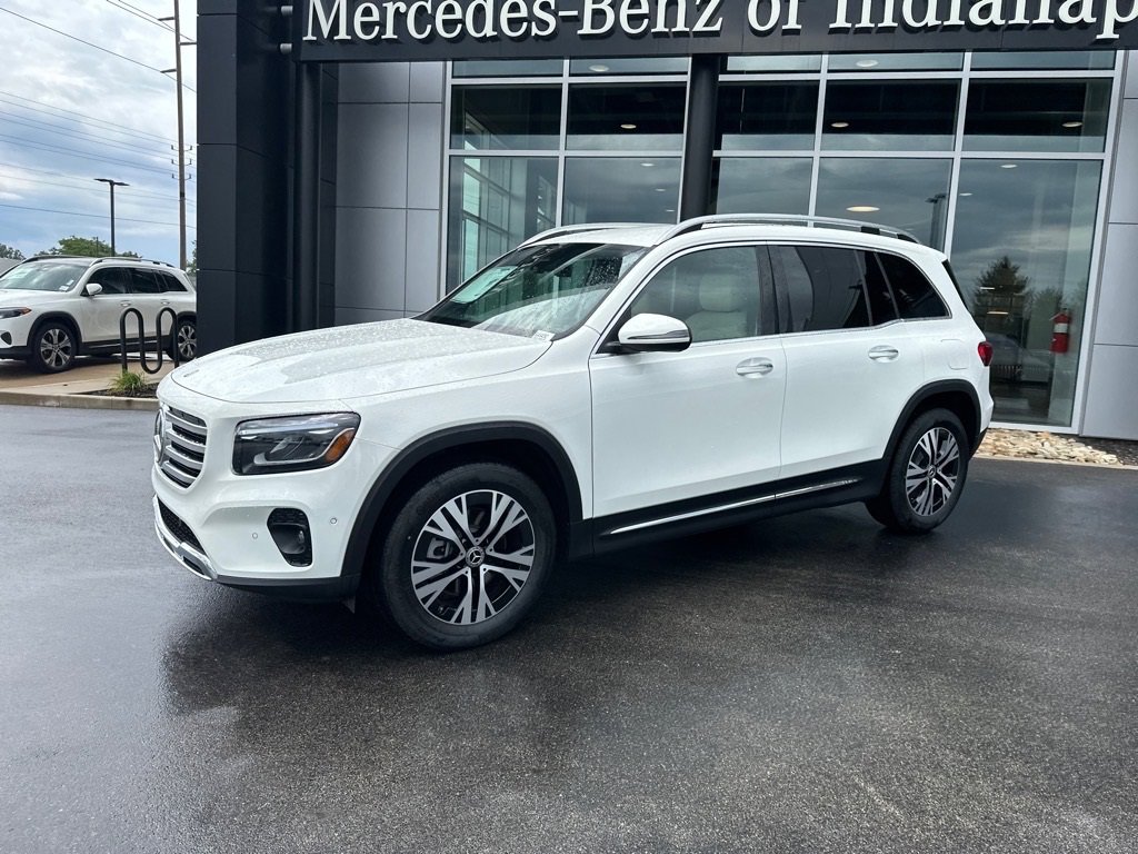New 2025 Mercedes-Benz GLB 250 4MATIC image 2