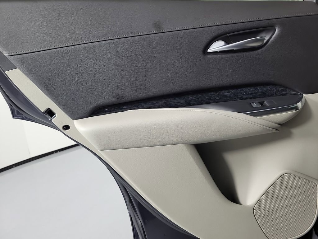 Certified 2023 Cadillac XT4 Premium Luxury image 13
