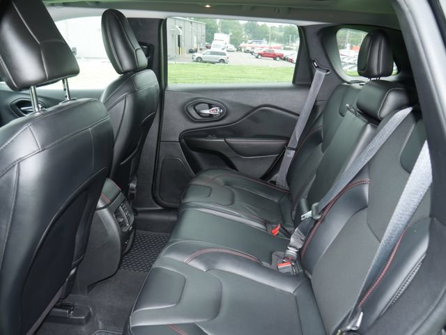 Used 2022 Jeep Cherokee Trailhawk w/ Sun, Sound & Nav Group AWD/4WD image 25