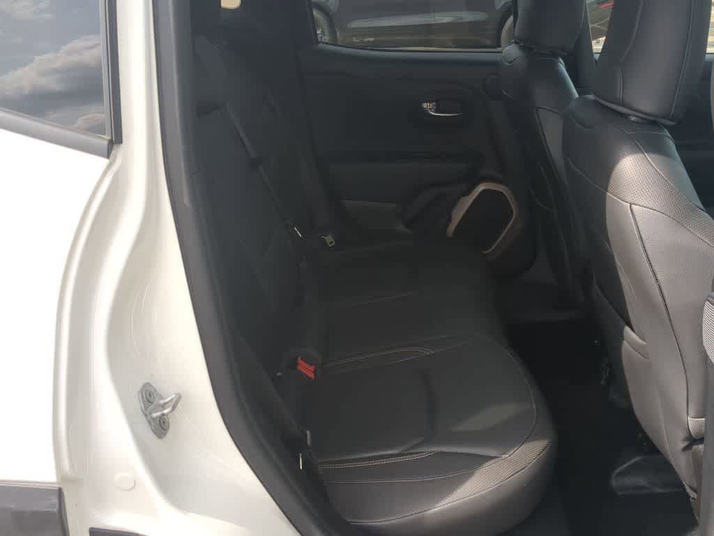 Used 2015 Jeep Renegade Limited w/ Advanced Technology Group AWD/4WD image 19