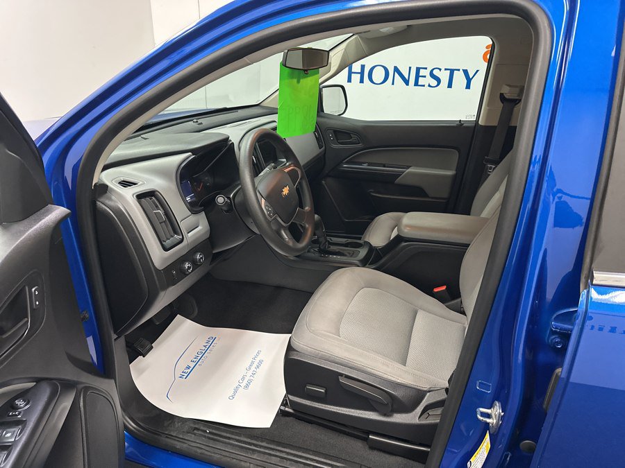 Used 2019 Chevrolet Colorado W/T AWD/4WD image 7