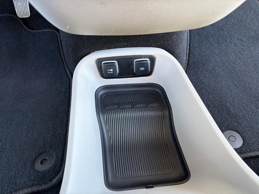 Used 2017 Chrysler Pacifica Touring-L image 23