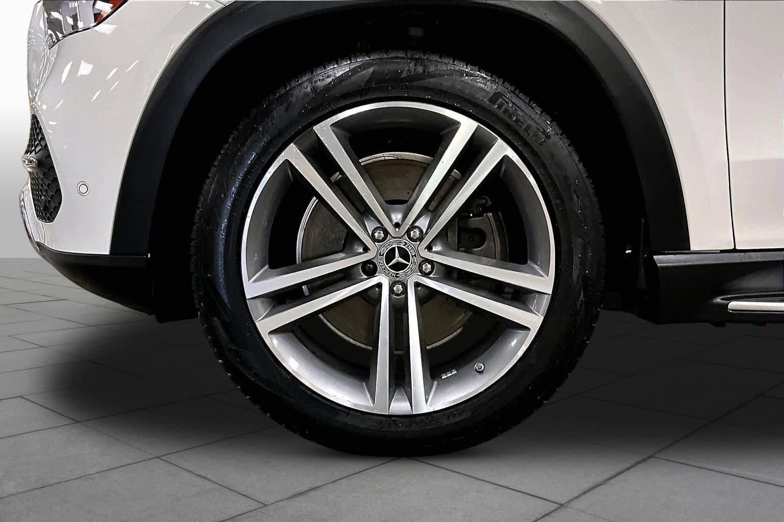 Used 2022 Mercedes-Benz GLE 450 4MATIC image 11