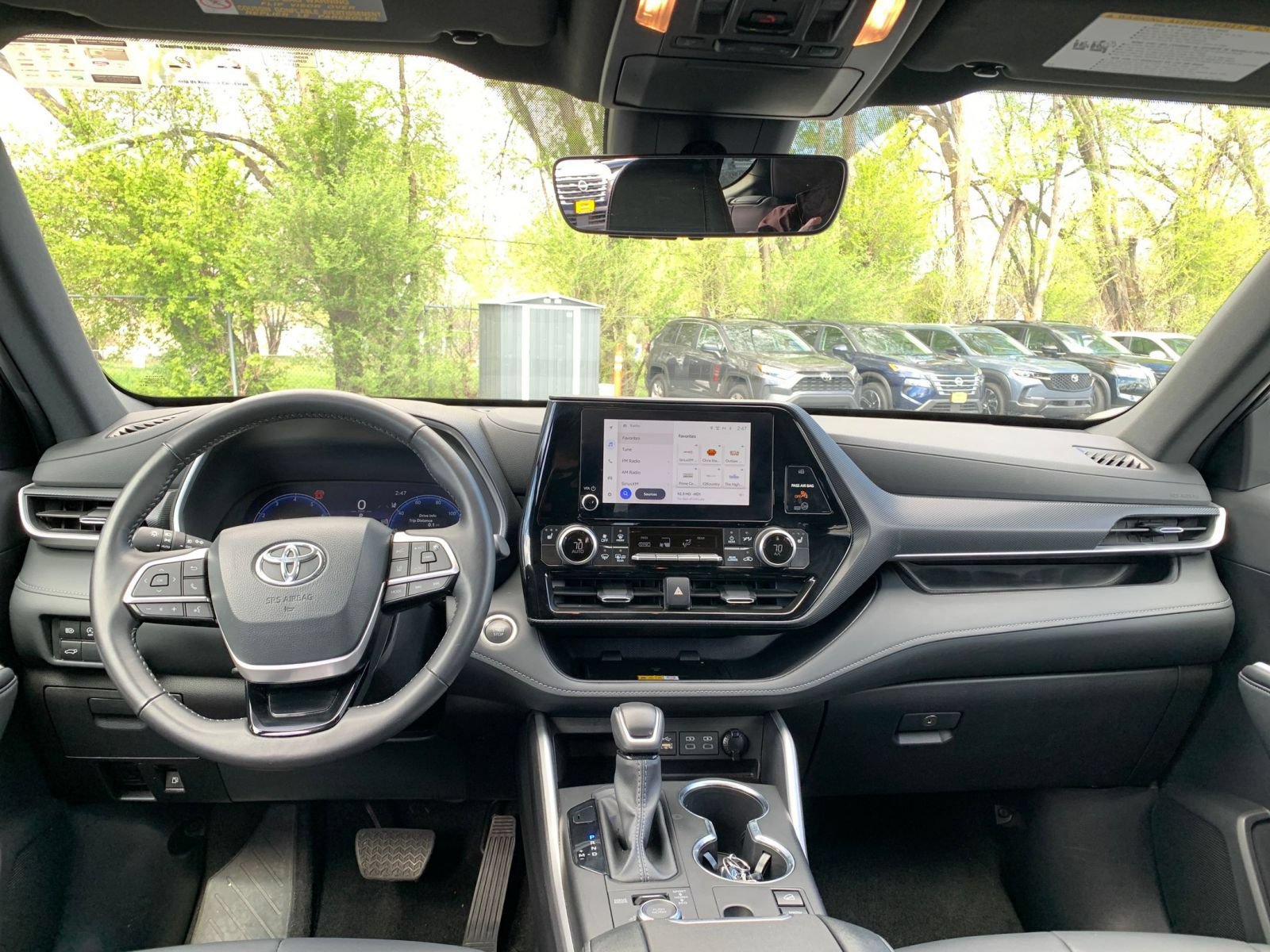 Used 2025 Toyota Highlander XSE AWD/4WD image 31