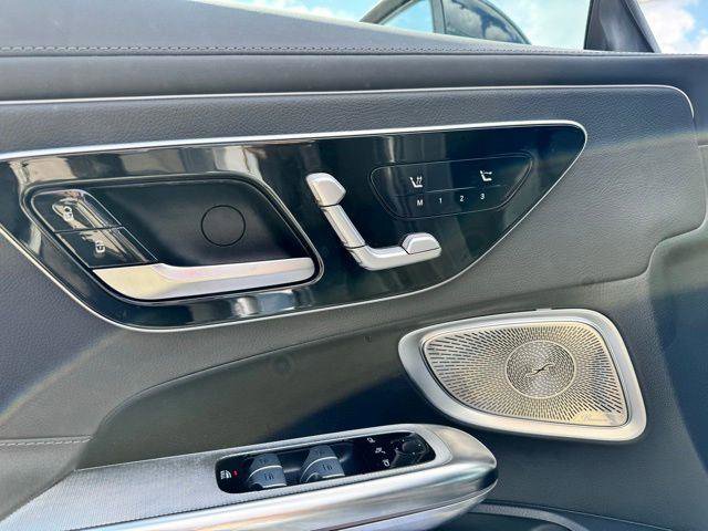 Certified 2024 Mercedes-Benz CLE 450 4MATIC Cabriolet image 6