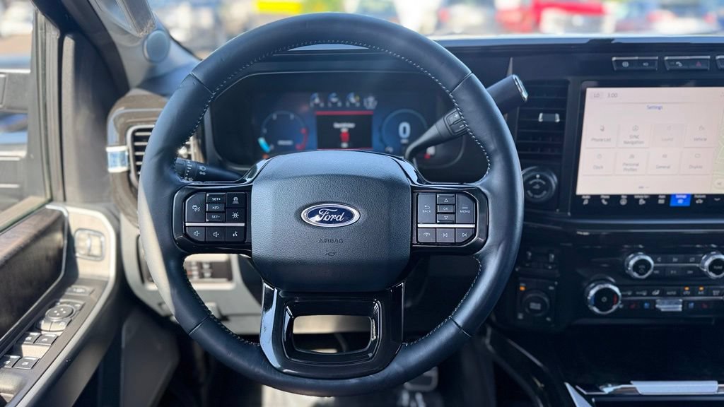 Used 2023 Ford F250 Lariat w/ Lariat Ultimate Package AWD/4WD image 12