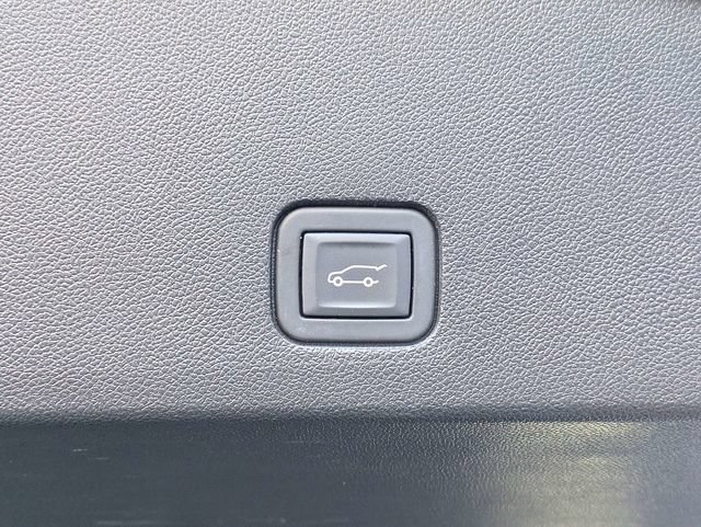 Certified 2023 Cadillac XT6 Premium Luxury FWD image 14