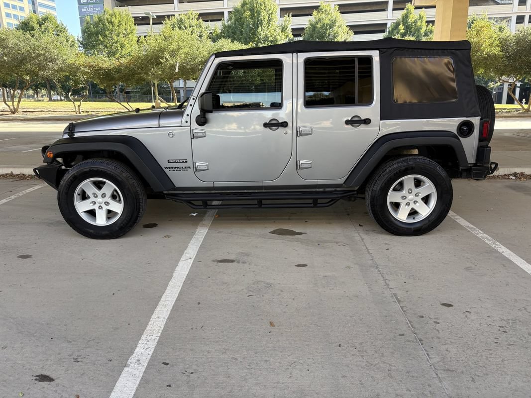Used 2016 Jeep Wrangler Unlimited Sport w/ Quick Order Package 23S AWD/4WD image 9