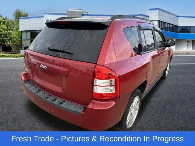 Used 2010 Jeep Compass Sport AWD/4WD image 5