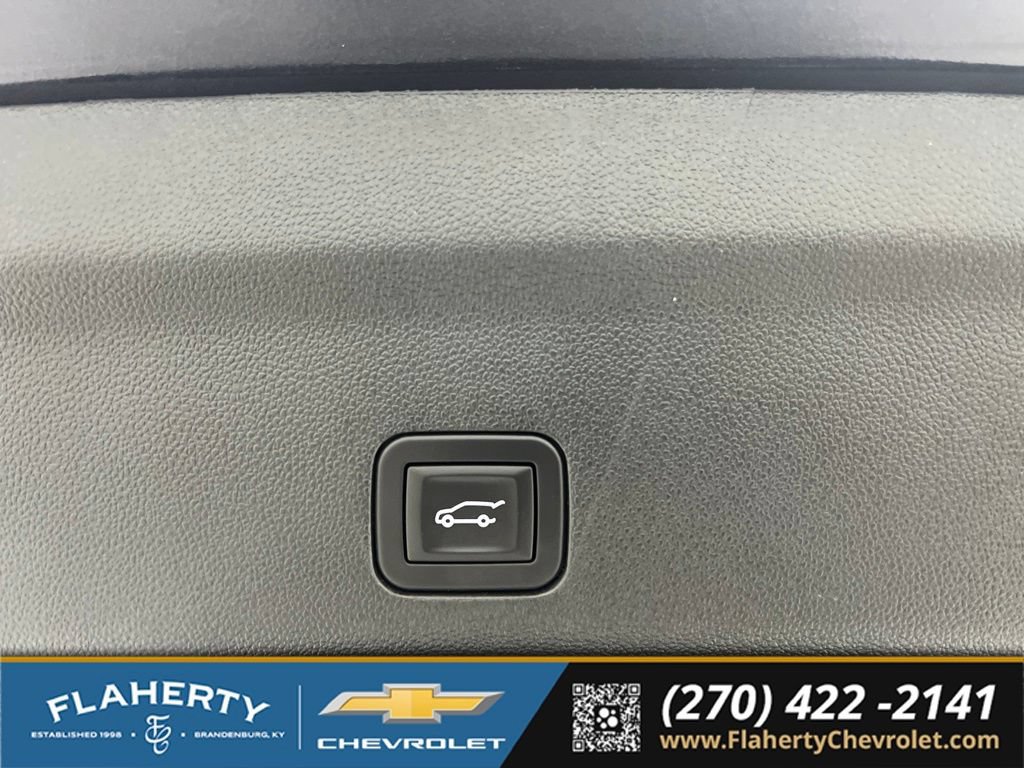 Used 2025 Chevrolet Suburban Premier AWD/4WD image 21