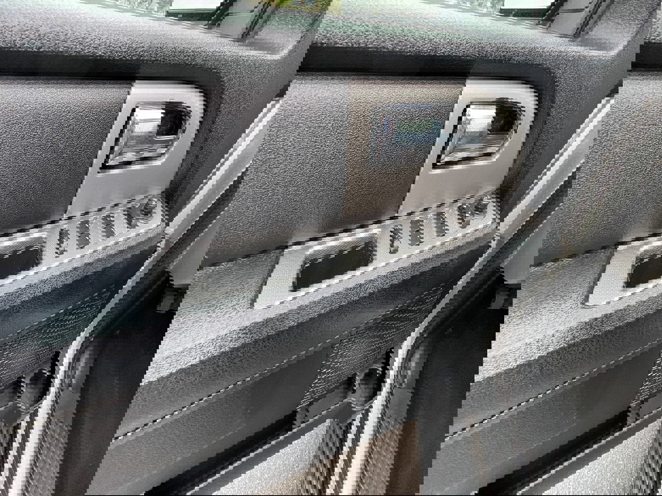 Used 2017 Ford Expedition EL XLT image 12