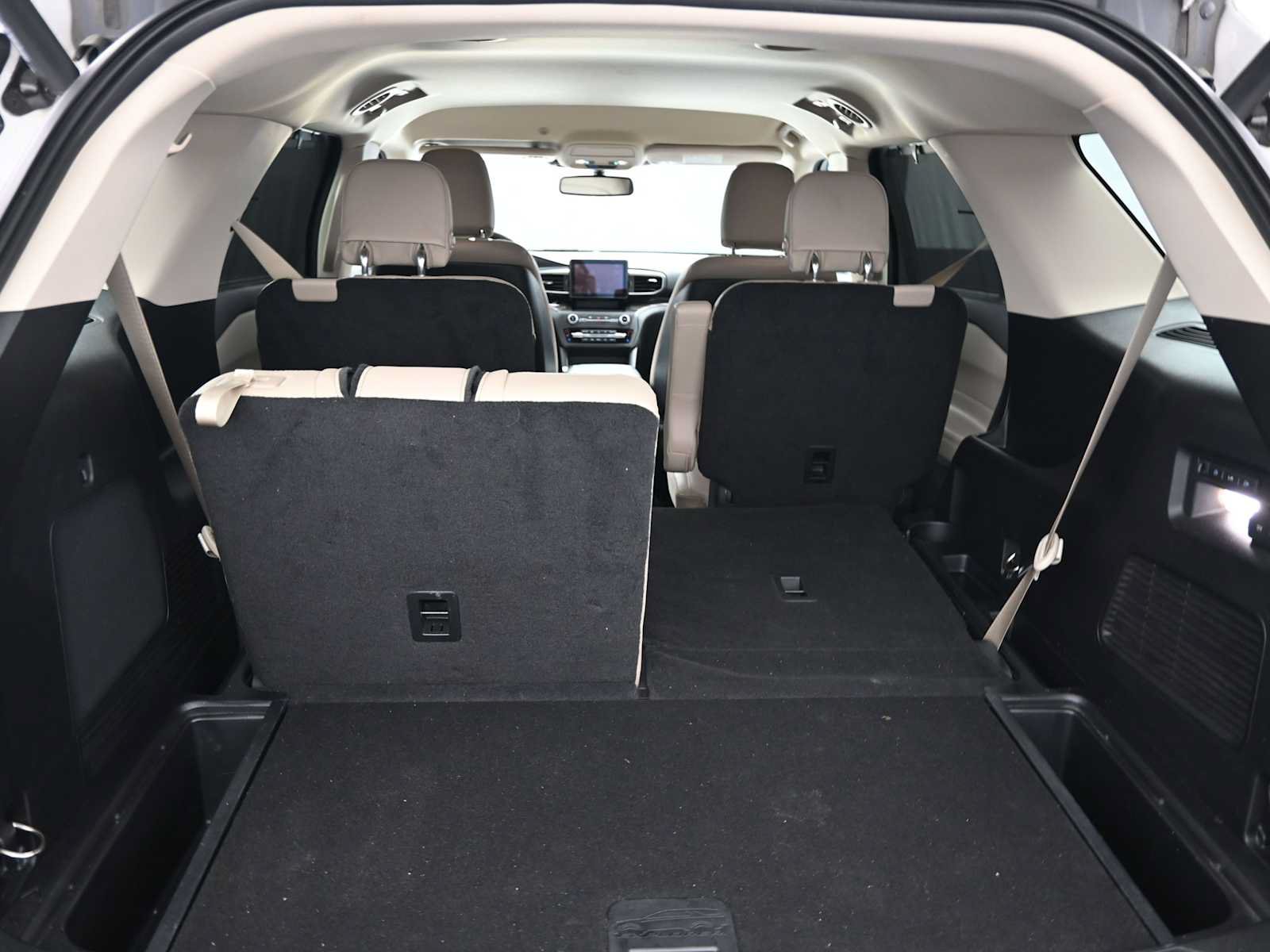 Used 2020 Ford Explorer Limited w/ Class III Trailer Tow Package AWD/4WD image 16