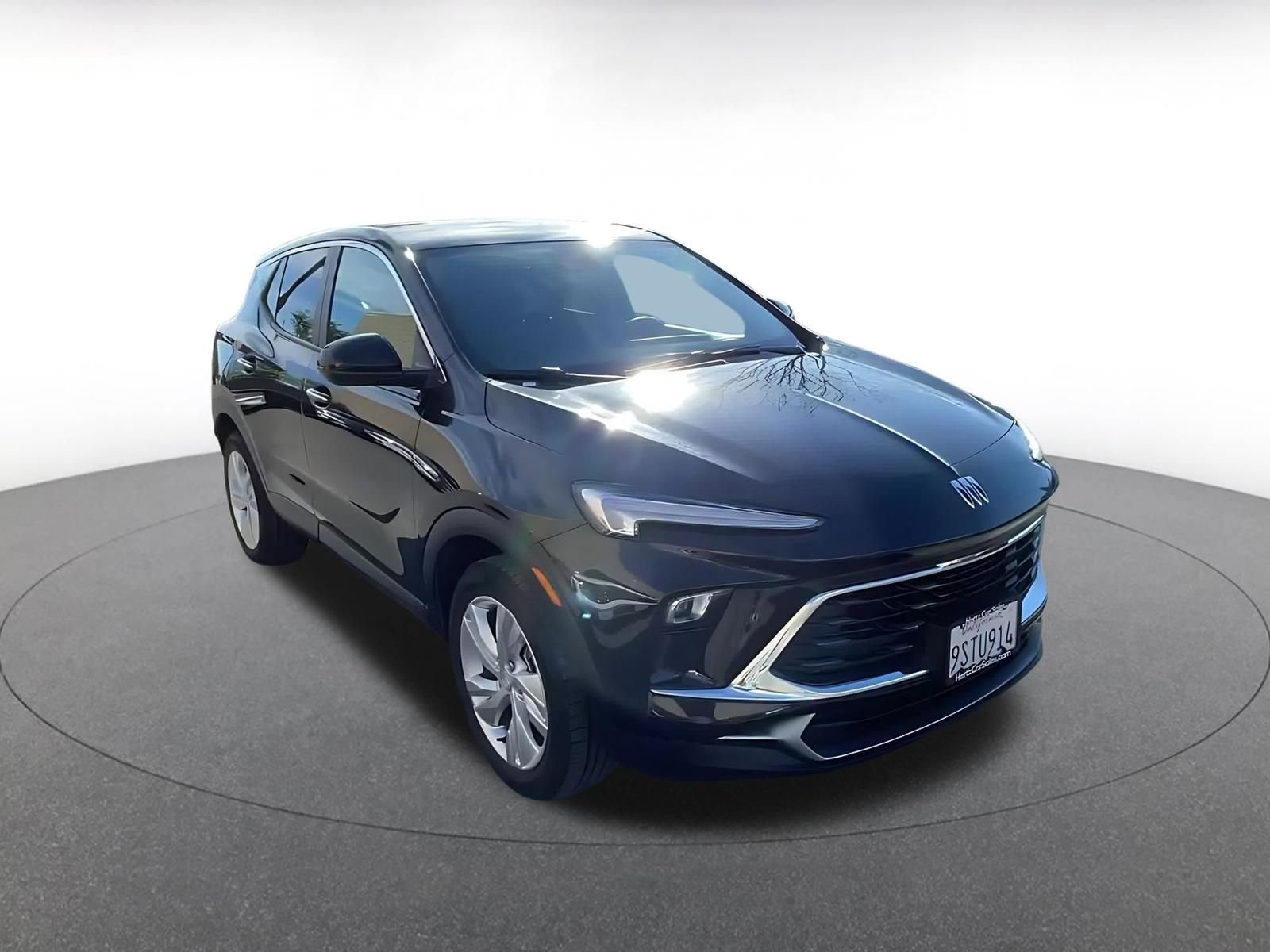 Used 2025 Buick Encore GX Preferred image 3