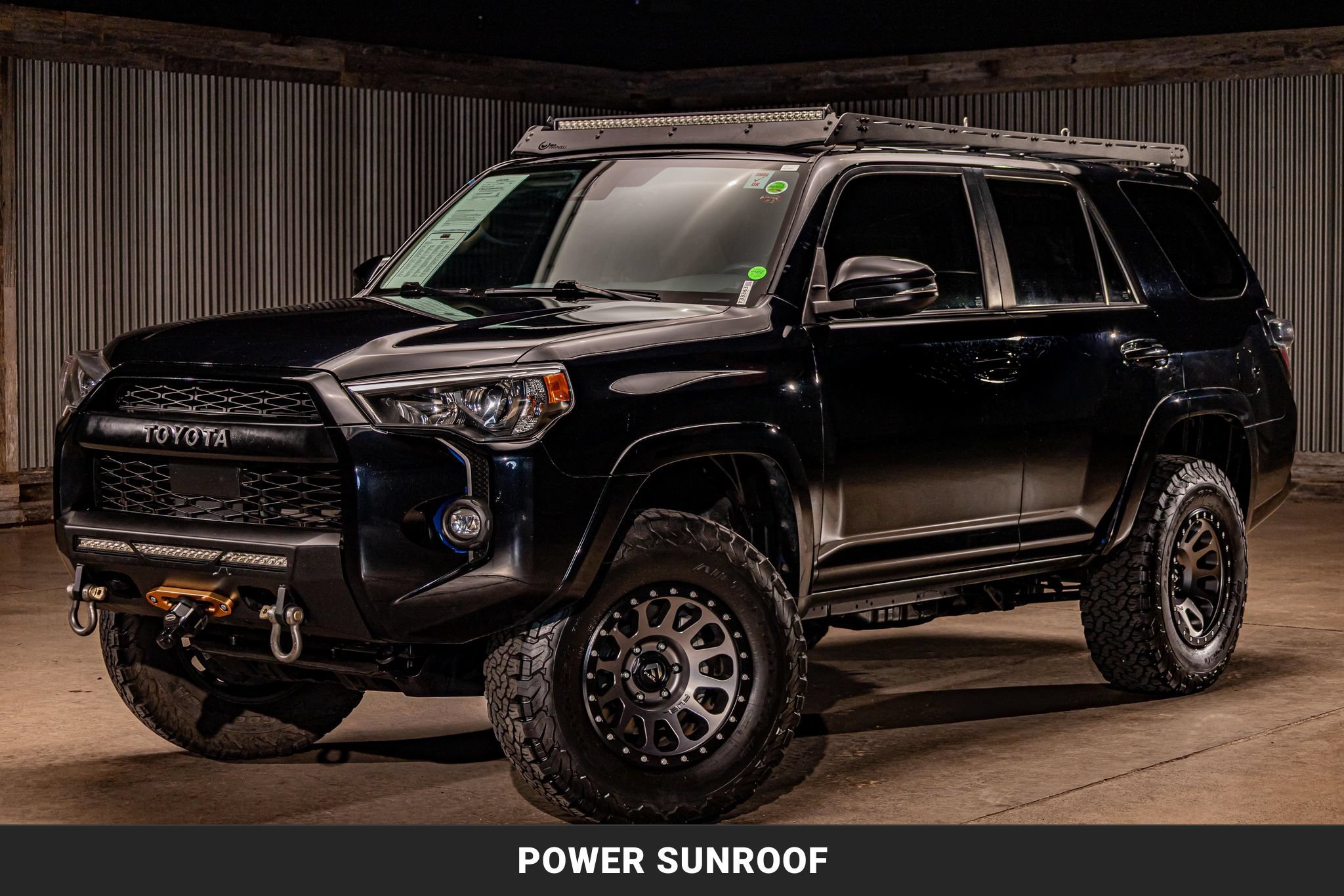 Used 2021 Toyota 4Runner SR5 Premium w/ Moonroof Package AWD/4WD image 4