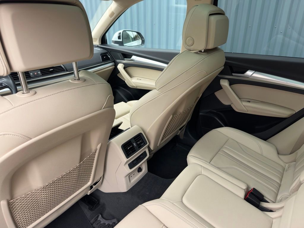 Used 2024 Audi Q5 2.0T Premium Plus image 18