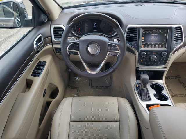 Certified 2017 Jeep Grand Cherokee Overland RWD image 18