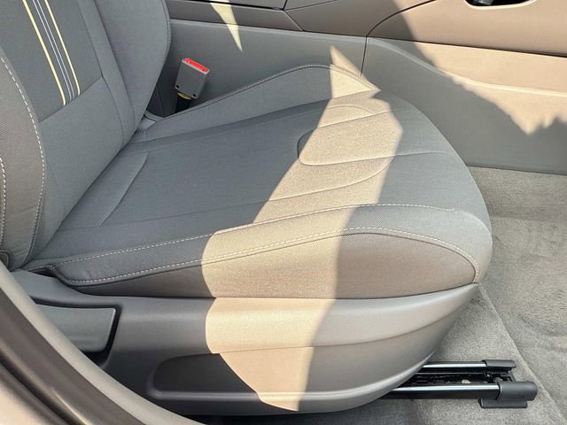 New 2026 Hyundai Elantra Sport w/ Cargo Package image 16