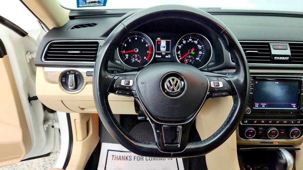 Used 2018 Volkswagen Passat 2.0T SE FWD image 13