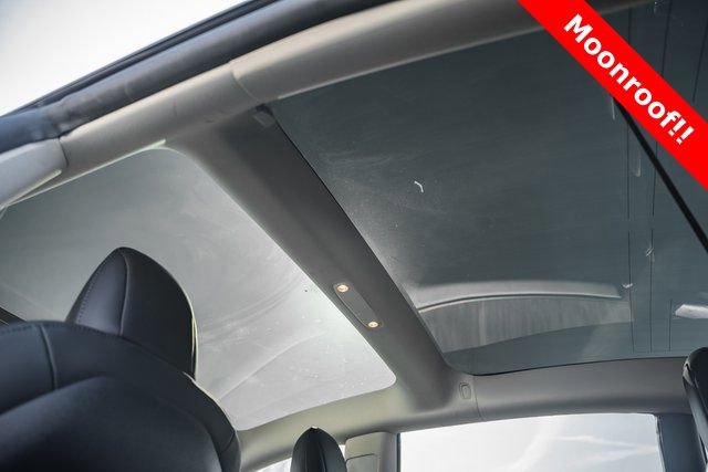 Used 2023 Tesla Model 3 Performance image 13