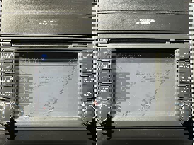 Used 2013 Nissan Xterra PRO-4X w/ Pro-4x Leather Pkg image 11