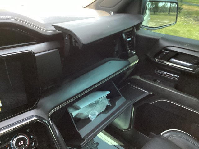 Used 2022 GMC Sierra 1500 AT4X image 31