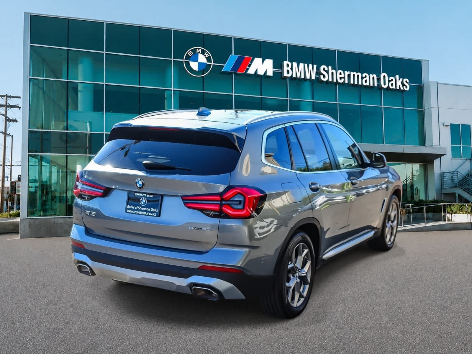 Used 2024 BMW X3 sDrive30i w/ Convenience Package RWD image 4