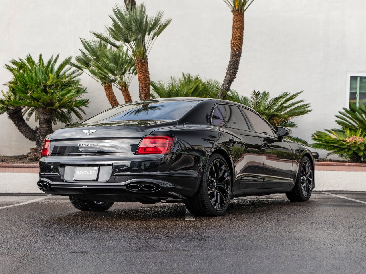 Used 2024 Bentley Flying Spur S V8 image 44