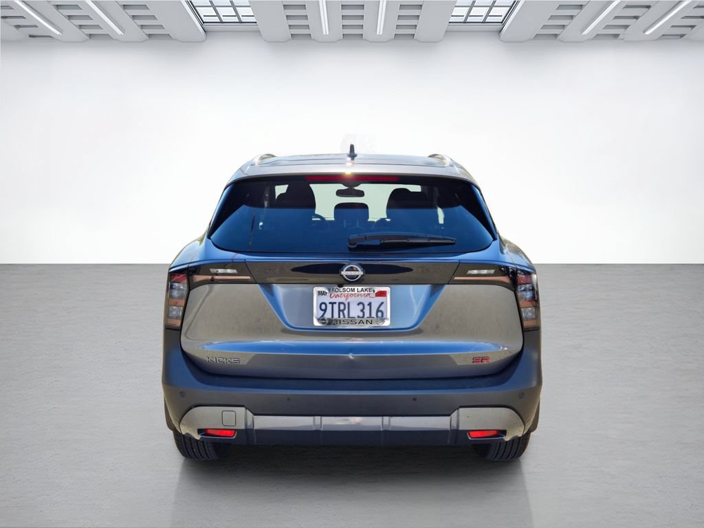 Certified 2025 Nissan Kicks SR FWD image 5